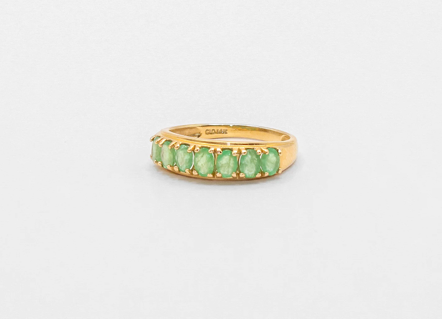 10K Gold Oval Emerald Band Ring