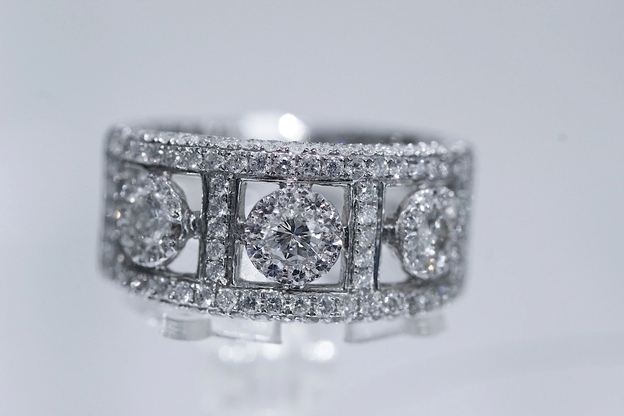 14K White Gold 1.32 Carat Diamond Ring
