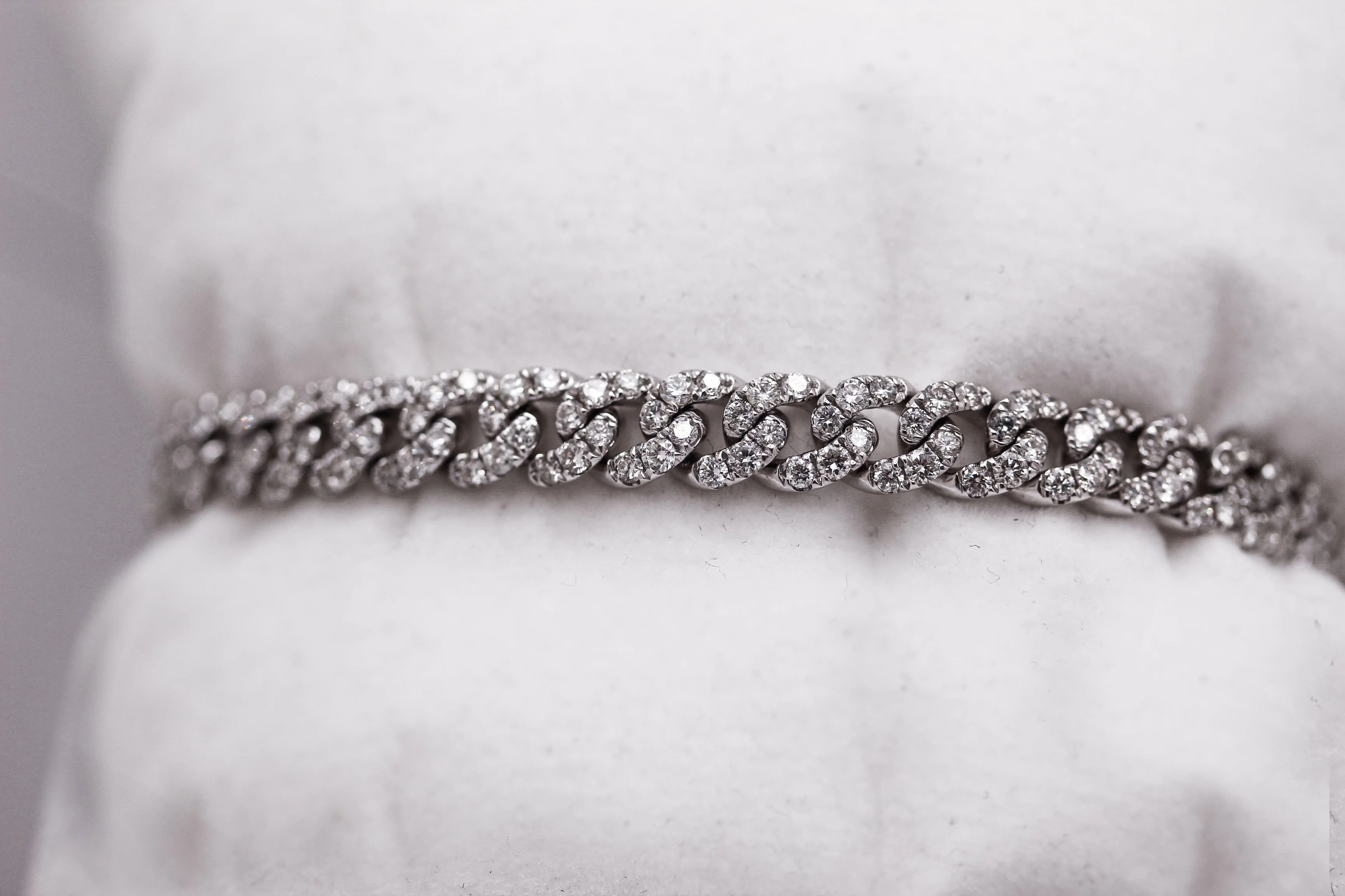 14K White Gold Diamond Cuban Link Bracelet - Image 2