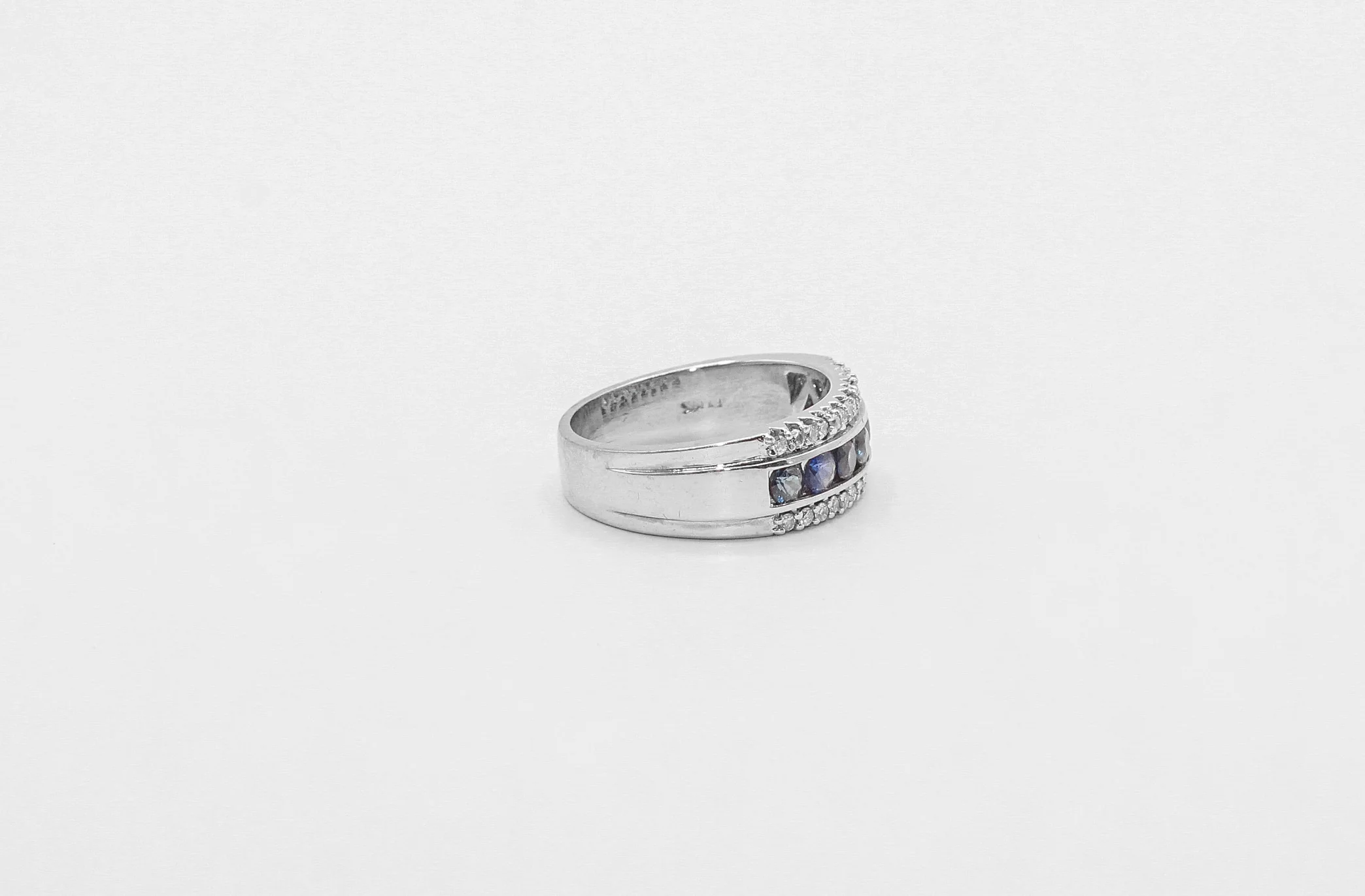 14K White Gold Diamond Sapphire Ring - Image 2