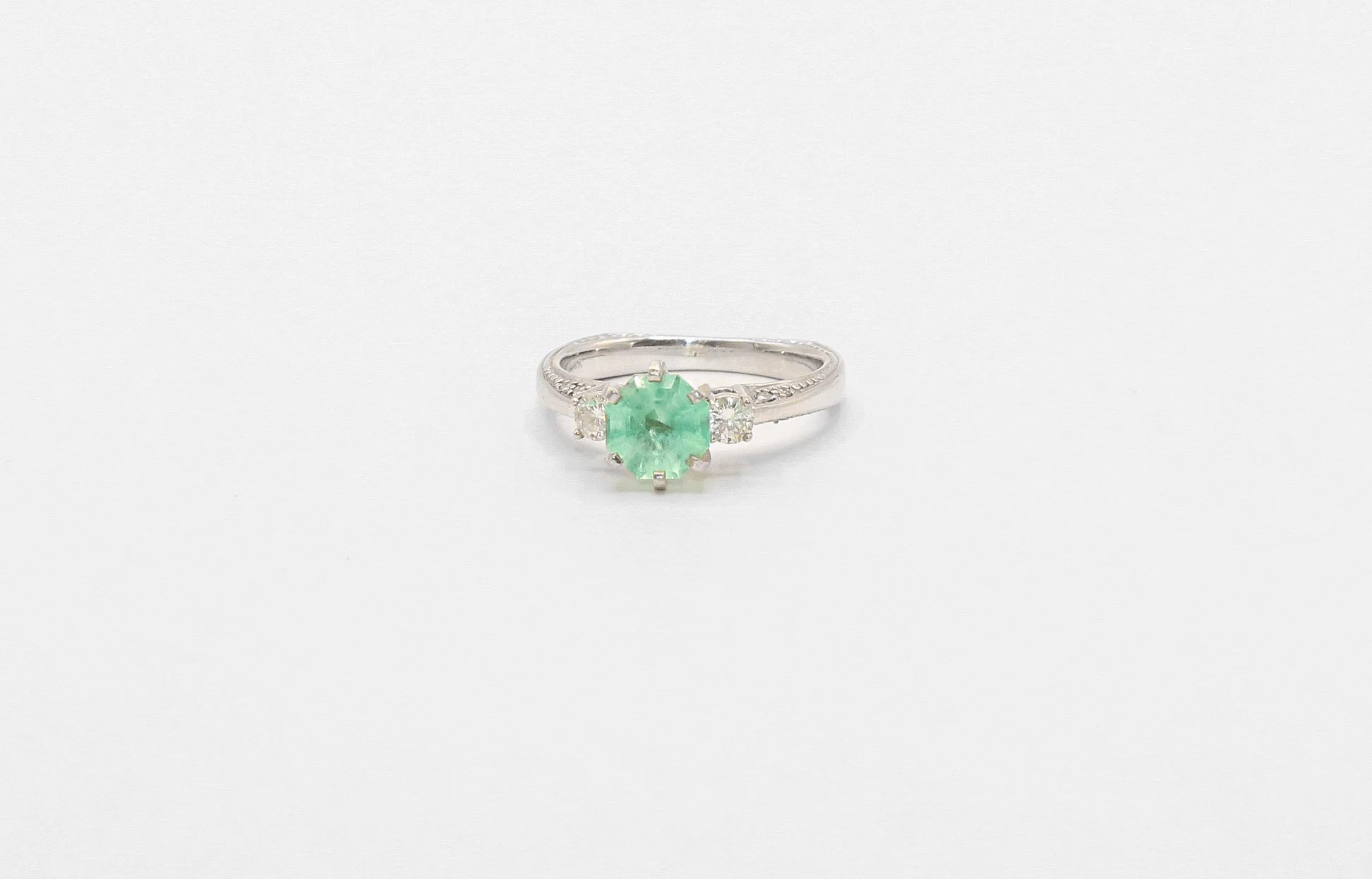 14K White Gold Green Sapphire and Diamond Solitaire Ring