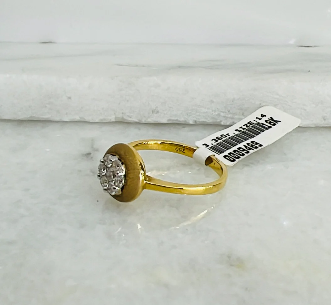 18K Gold Diamond Ring - Image 2