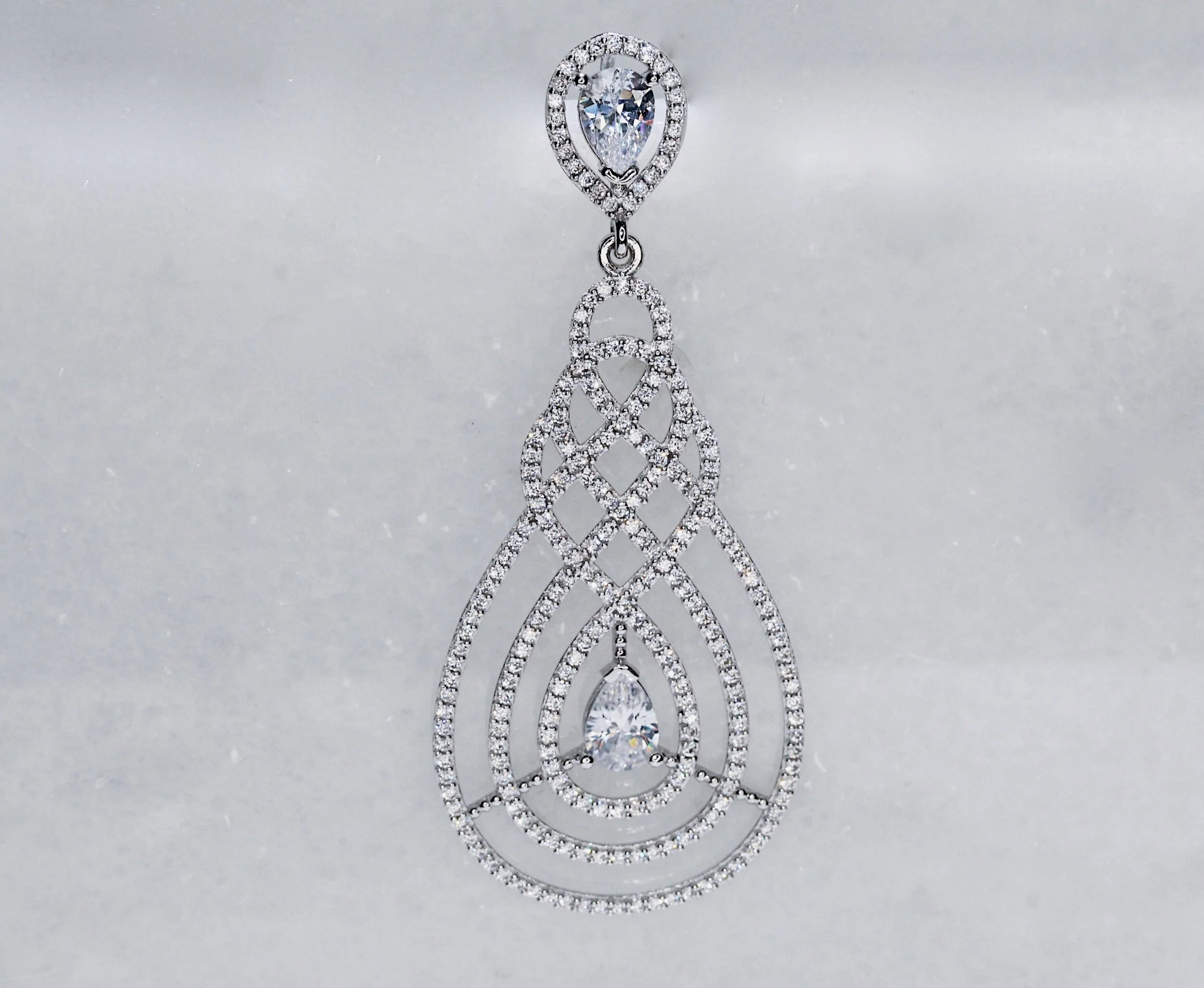 18K White Gold Pendant - Image 2