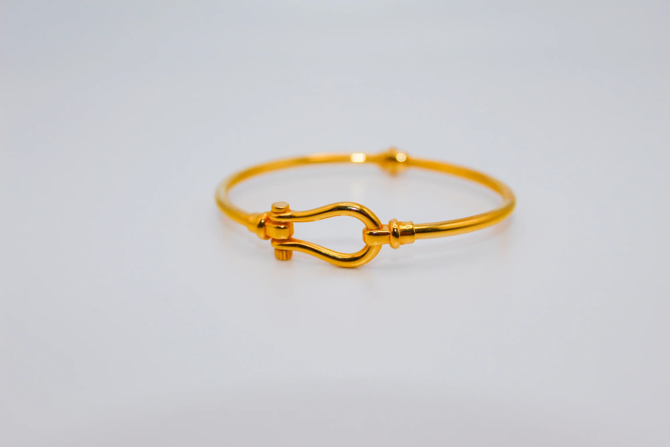 21K Gold Buckle Bangle Bracelet