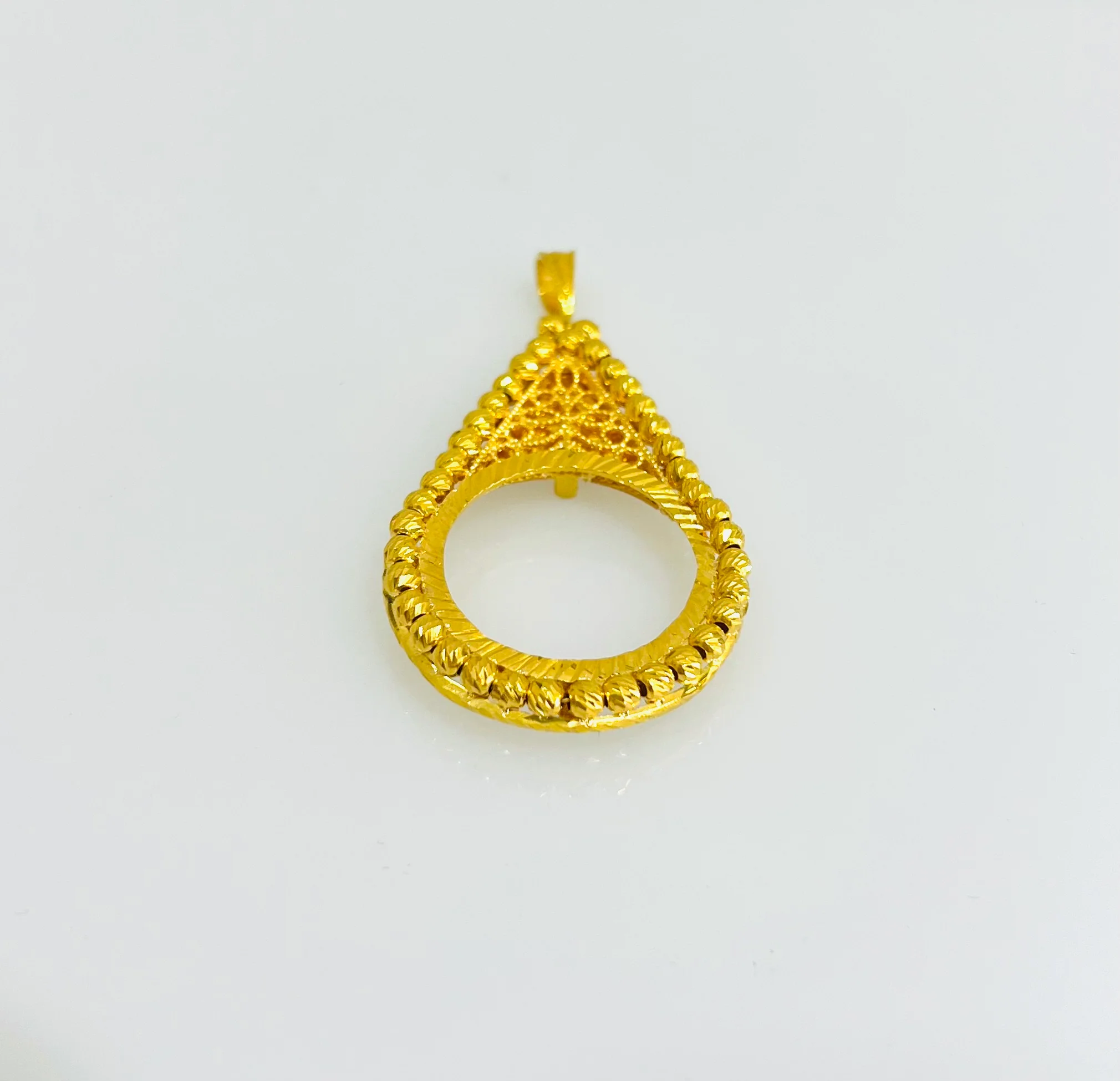 21K Gold Coin Frame Tear Drop Himo Pendant - Image 2
