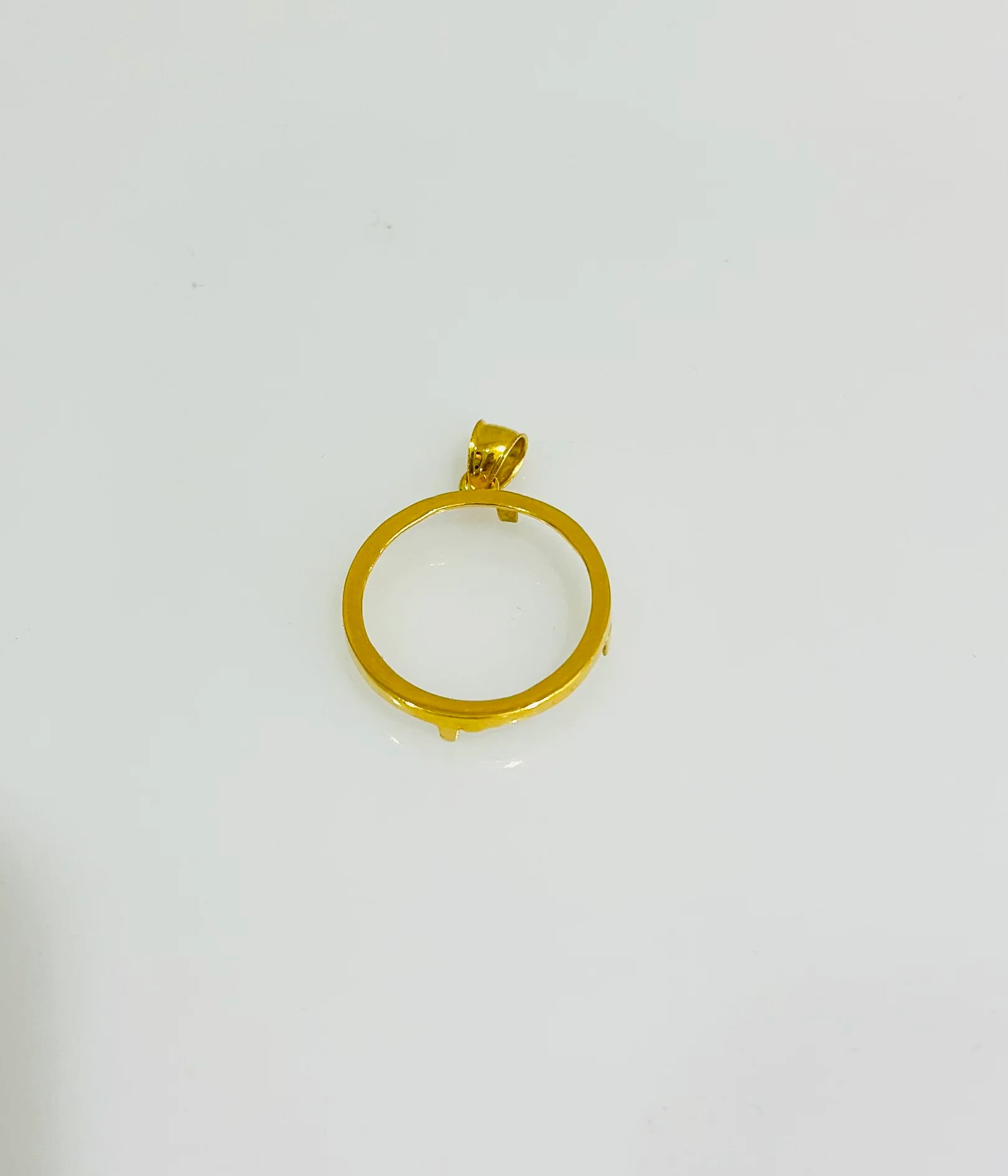 21K Gold Coin Frame Pendant