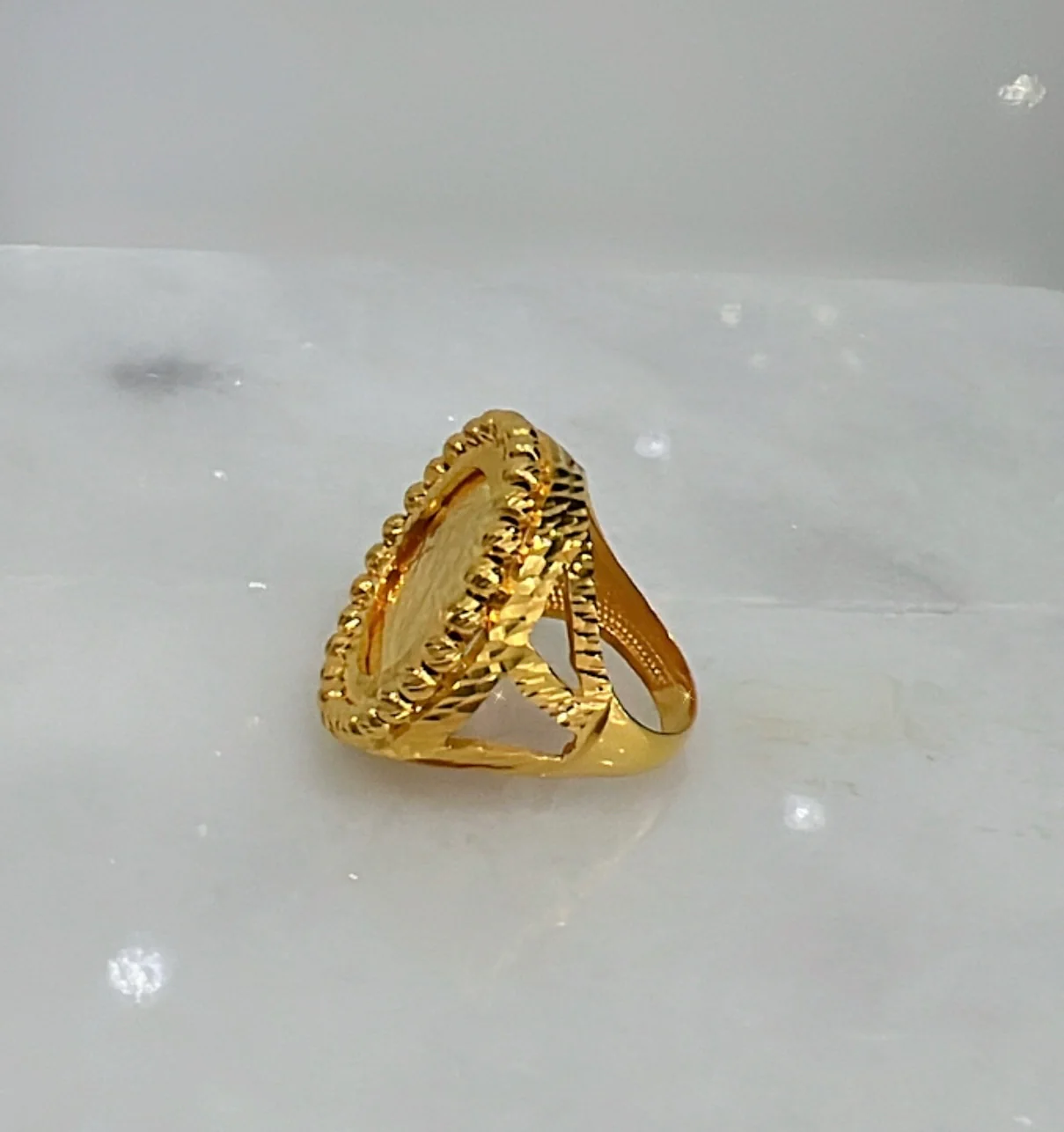 21K Gold Coin Himo Ring - Image 2