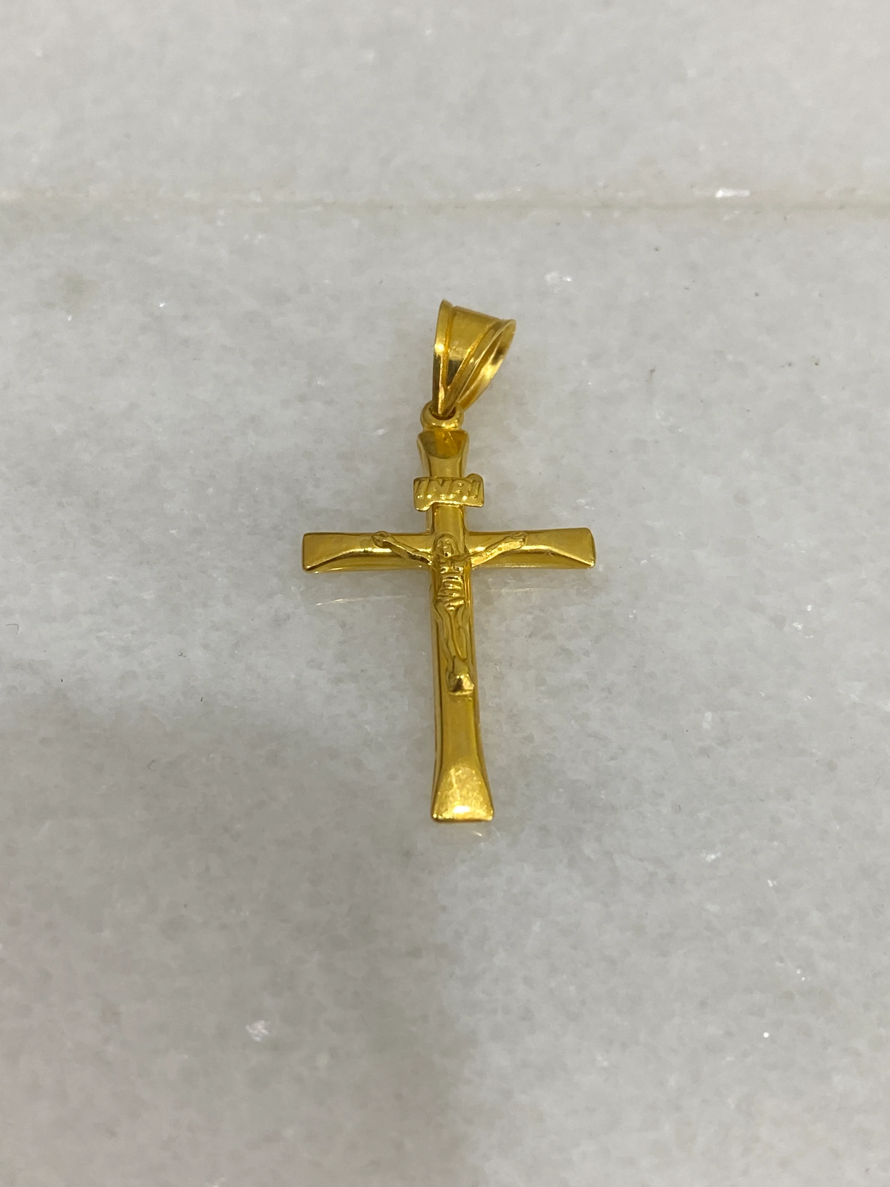 21K Gold Crucifix Cross Pendant
