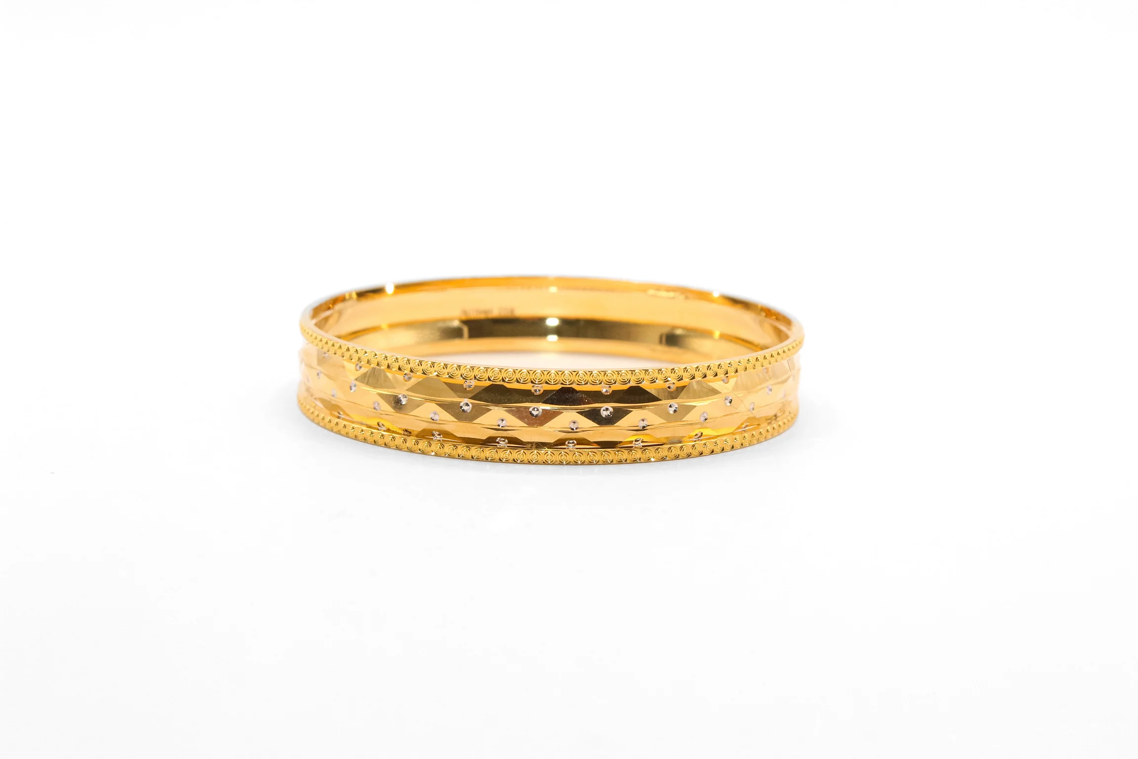 21K Gold Laser Cut Bangle