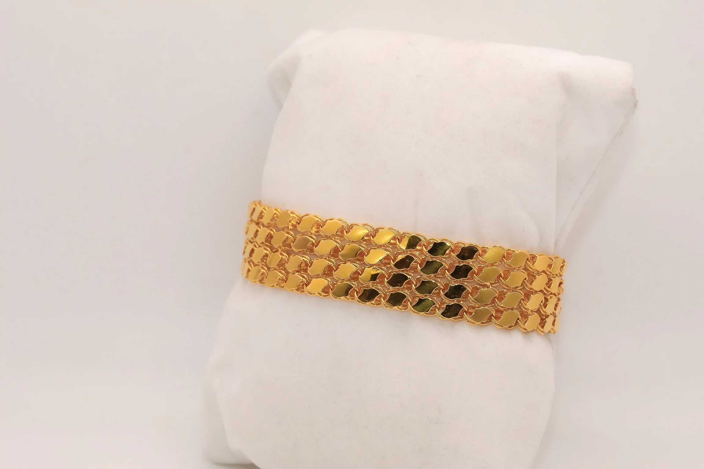 21K Gold Halabi Bracelet - Image 2
