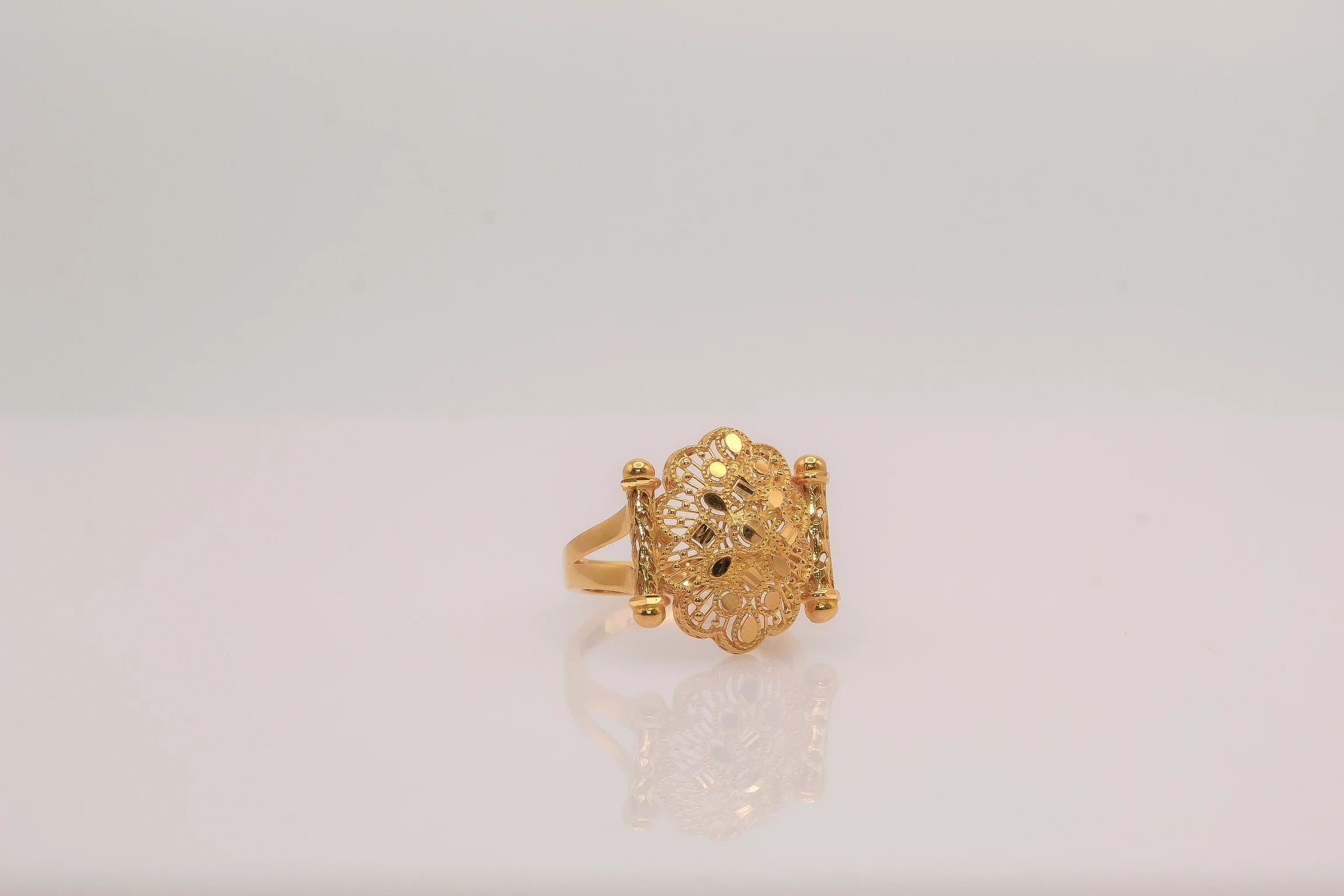 21K Gold Indian Motif Ring