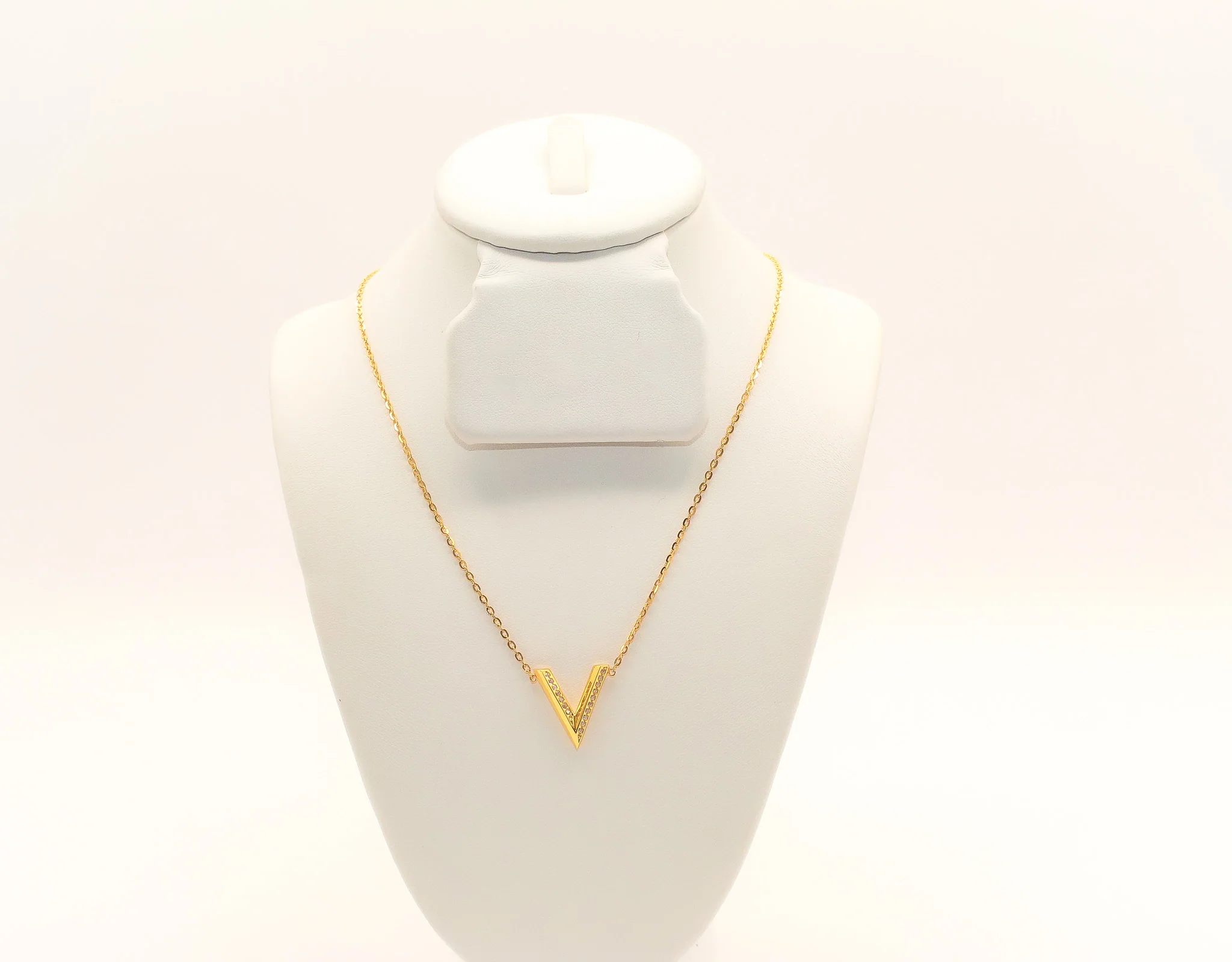 21K Gold Studded Necklace