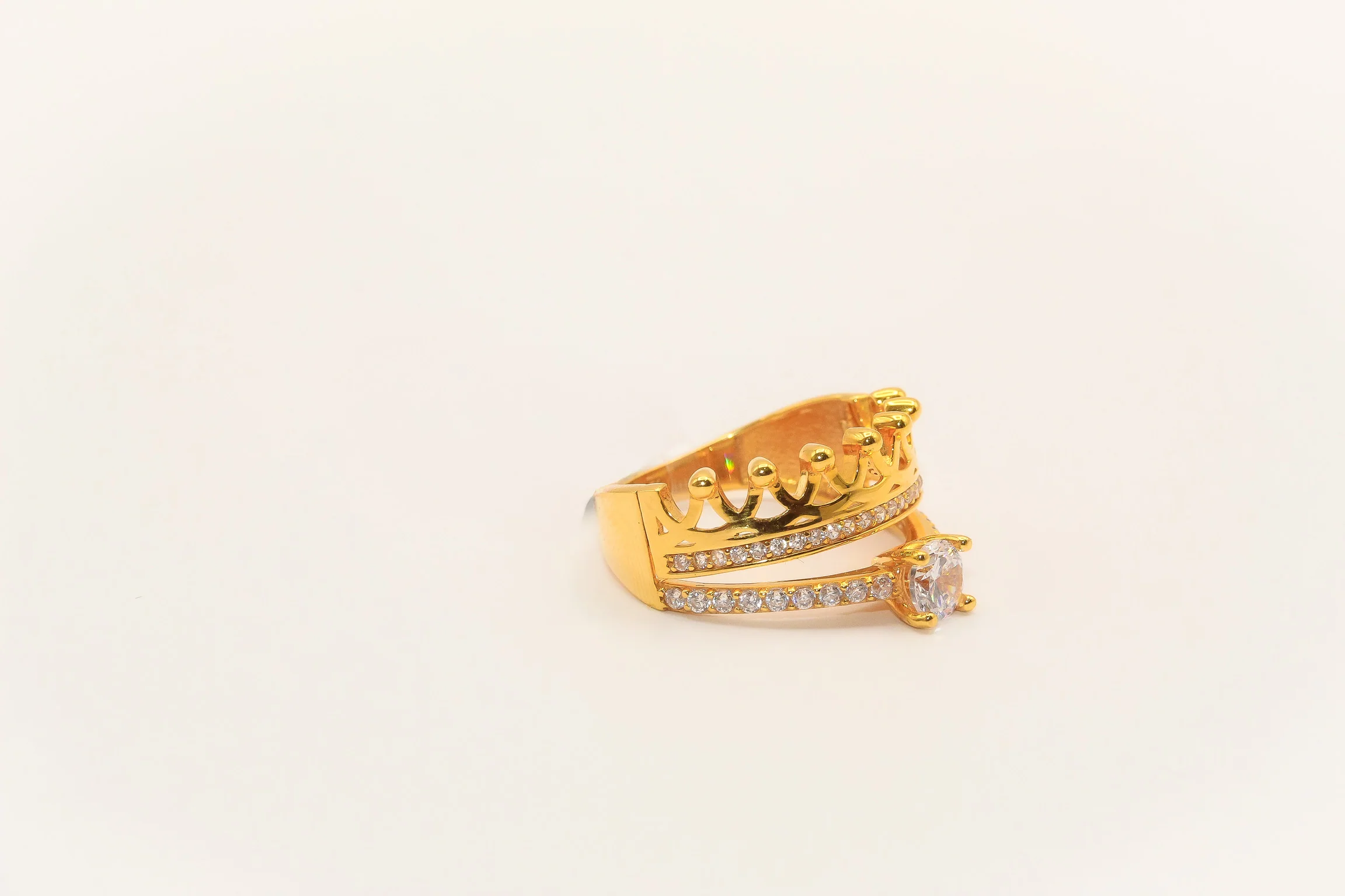 21K Gold Solitaire Wedding Set - Image 2