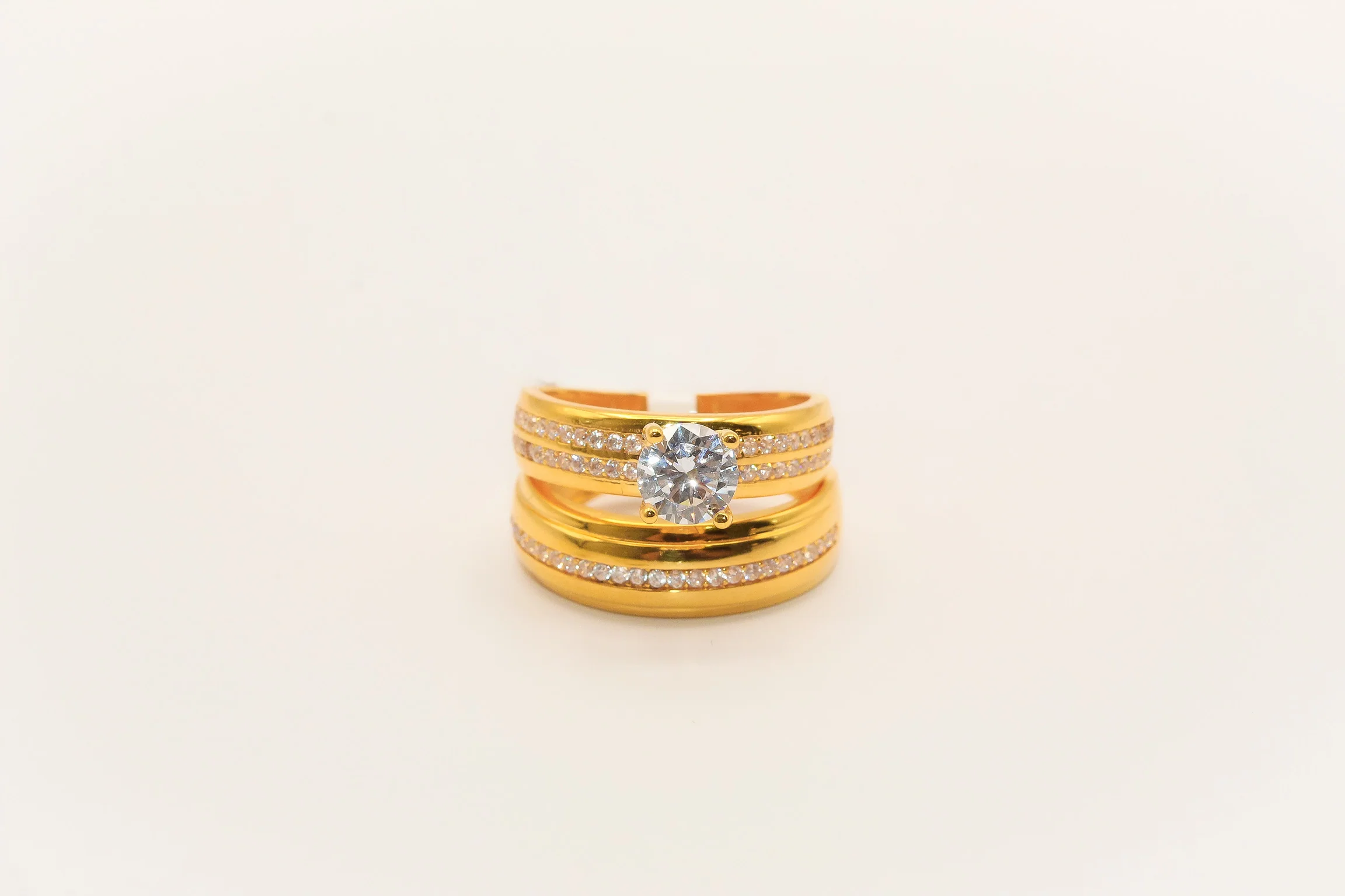 21K Gold Solitaire Wedding Ring Set