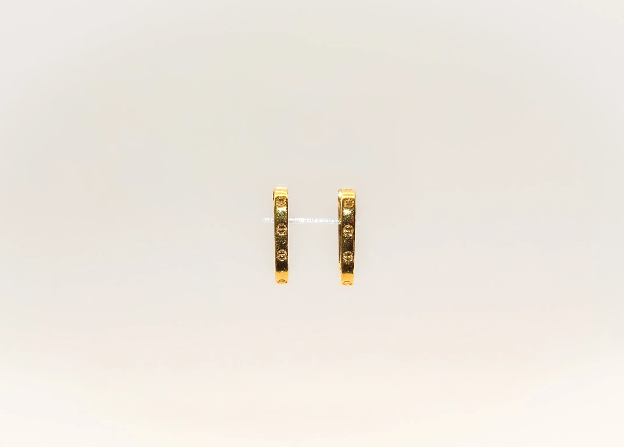 21K Gold Square Mini Huggies Earrings - Image 2
