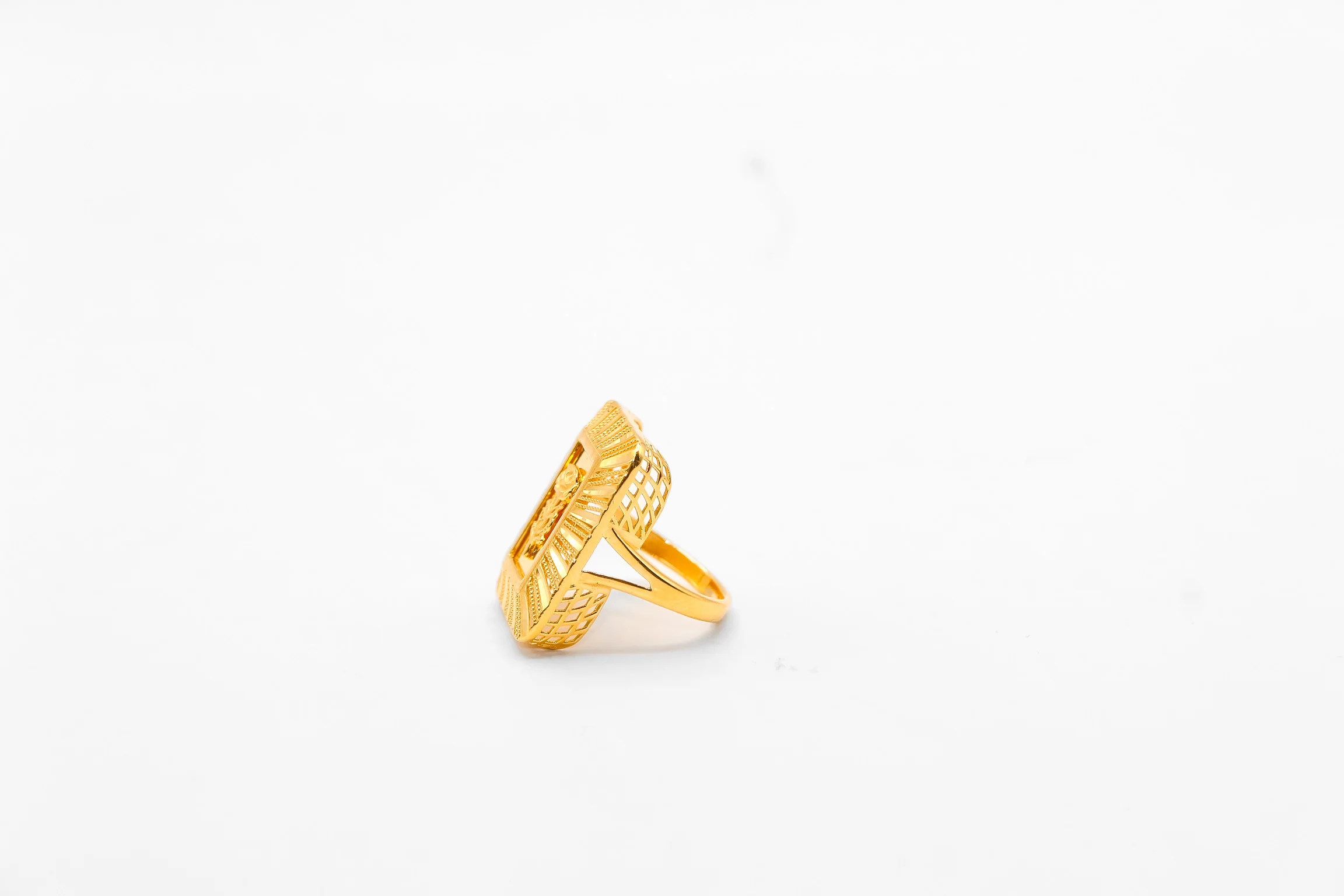 21K Gold Square Rose Ring - Image 2