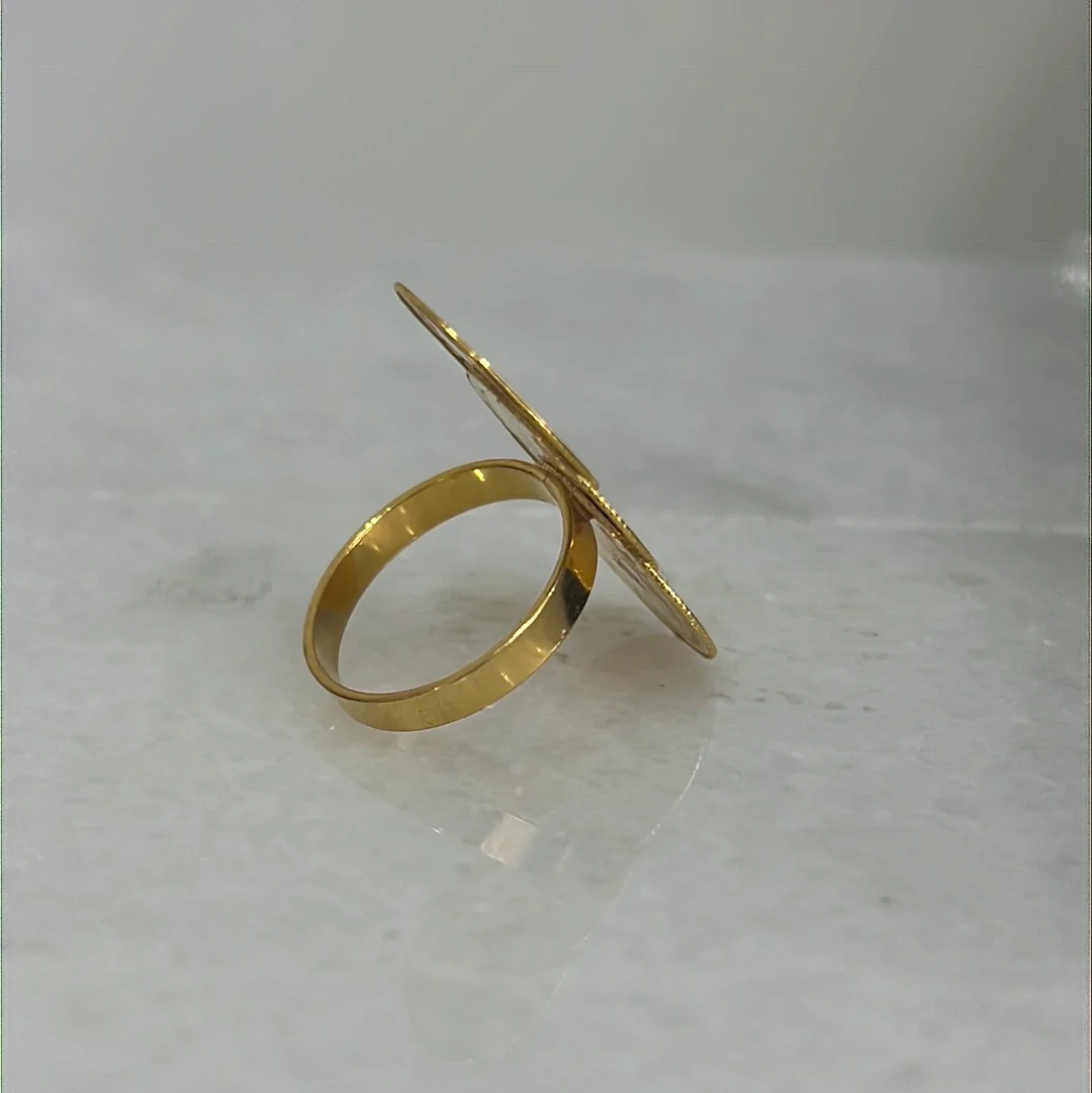 21K Gold Triple Coin Ring - Image 2