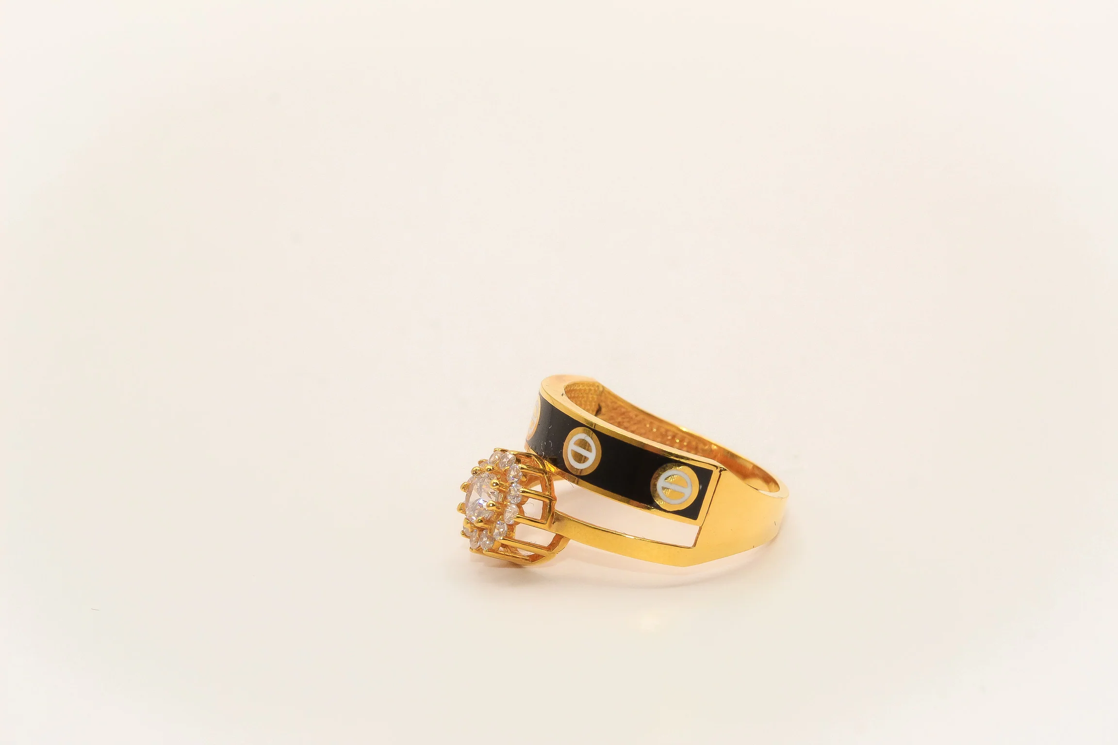 21K Gold Wedding Ring Set - Image 2