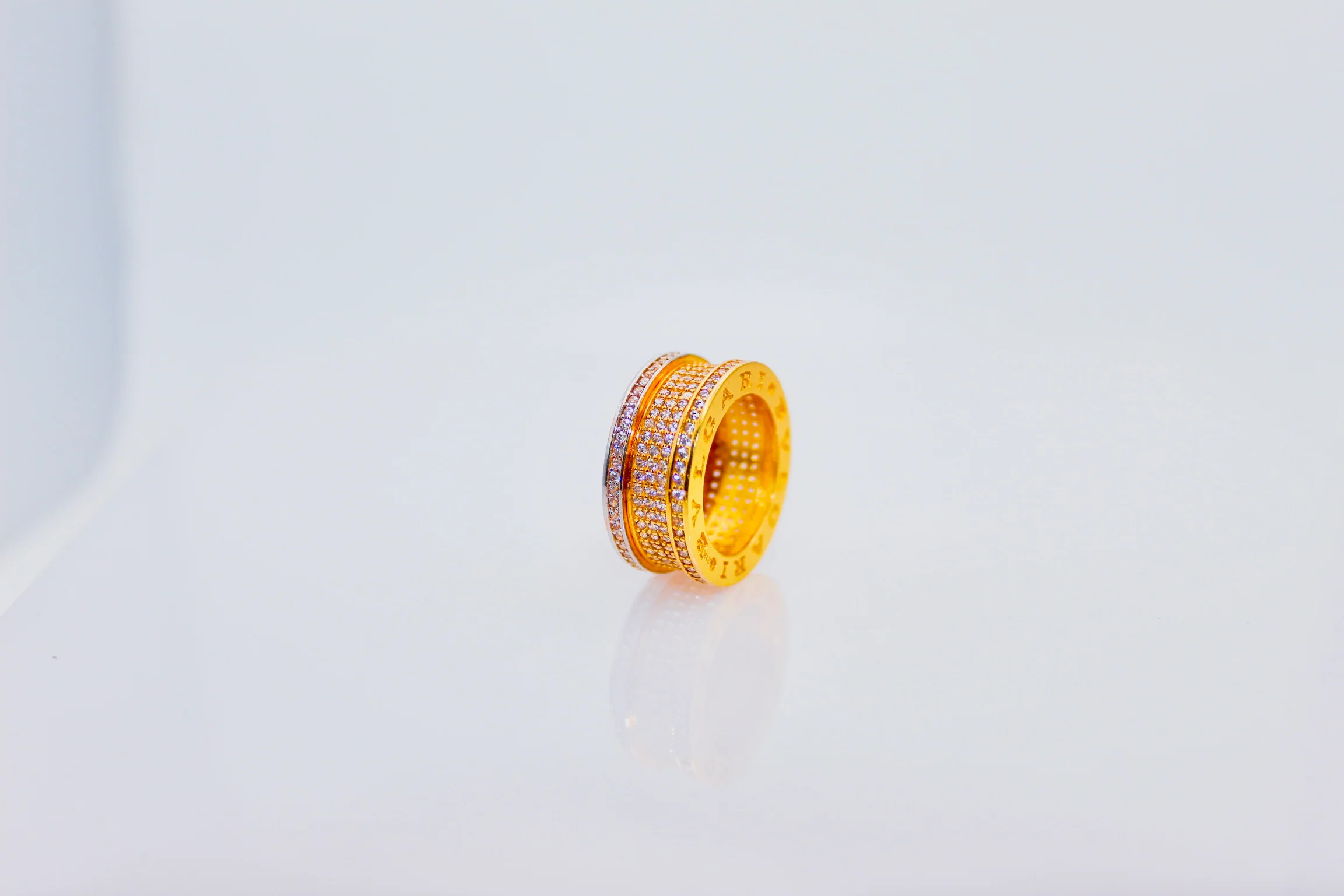 21K Gold Wide 2 Tone Ring - Image 2