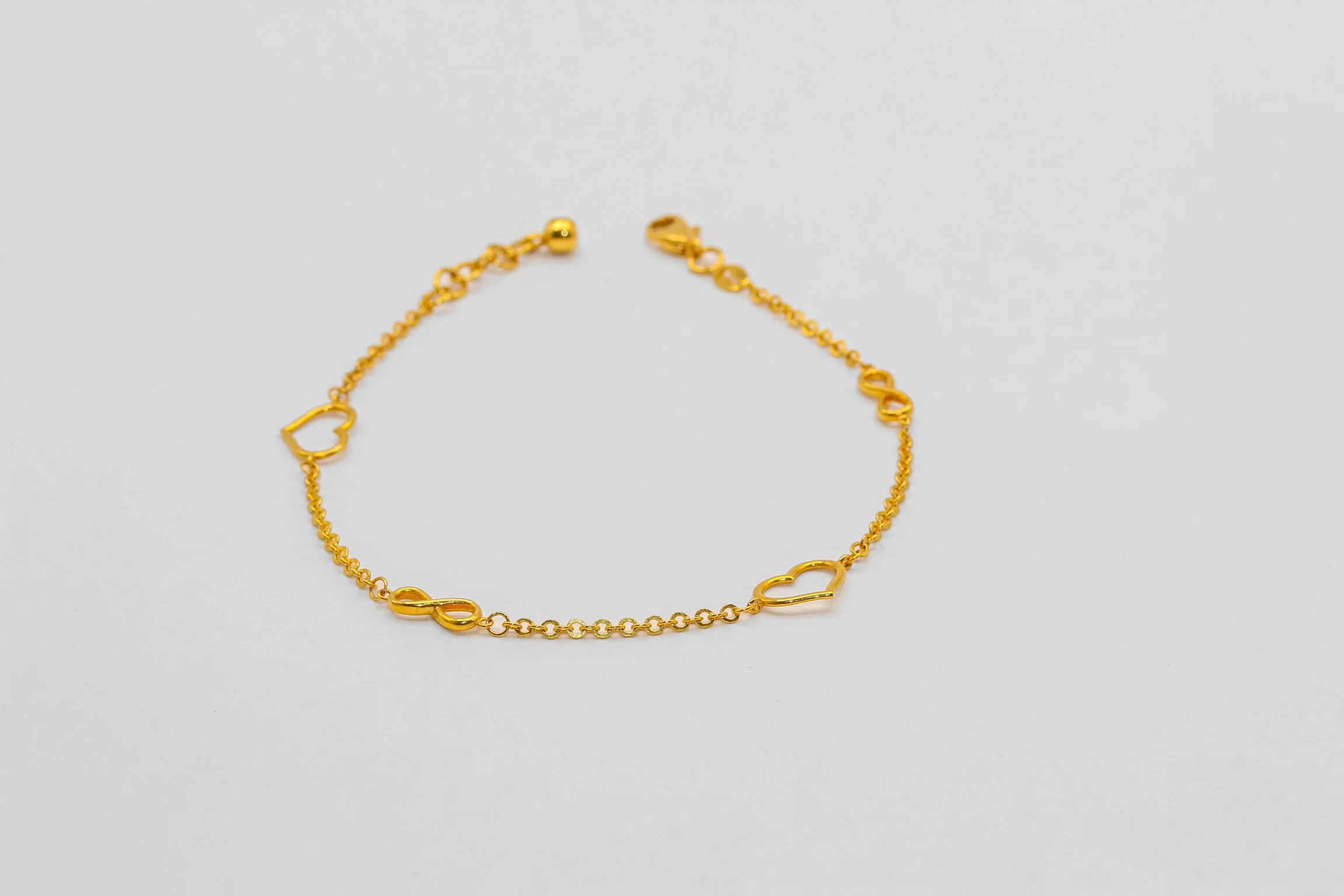 21K Gold Heart Infinity Bracelet - Image 2